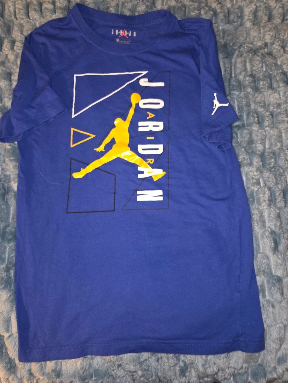 Boys nike jordan shirt size XL